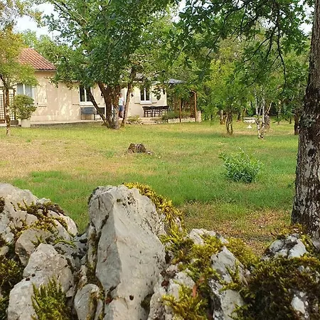 Maison Sur Un Terrain Boise Proche De Rocamadour. Feriehus *