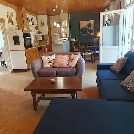 Maison Sur Un Terrain Boise Proche De Rocamadour. Feriehus Montvalent